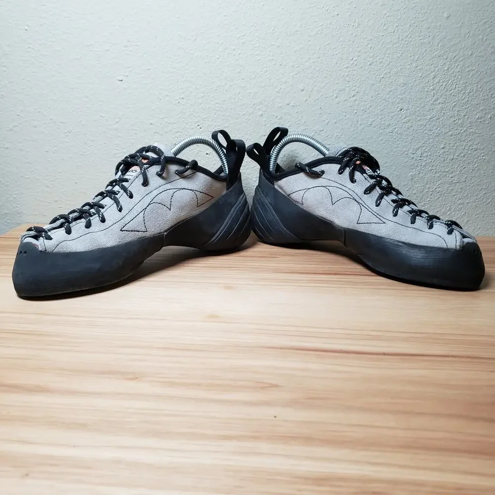 Mad Rock Men's Size 6.5 Phoenix Lace Climber Performance‎ Shoe Gray Black